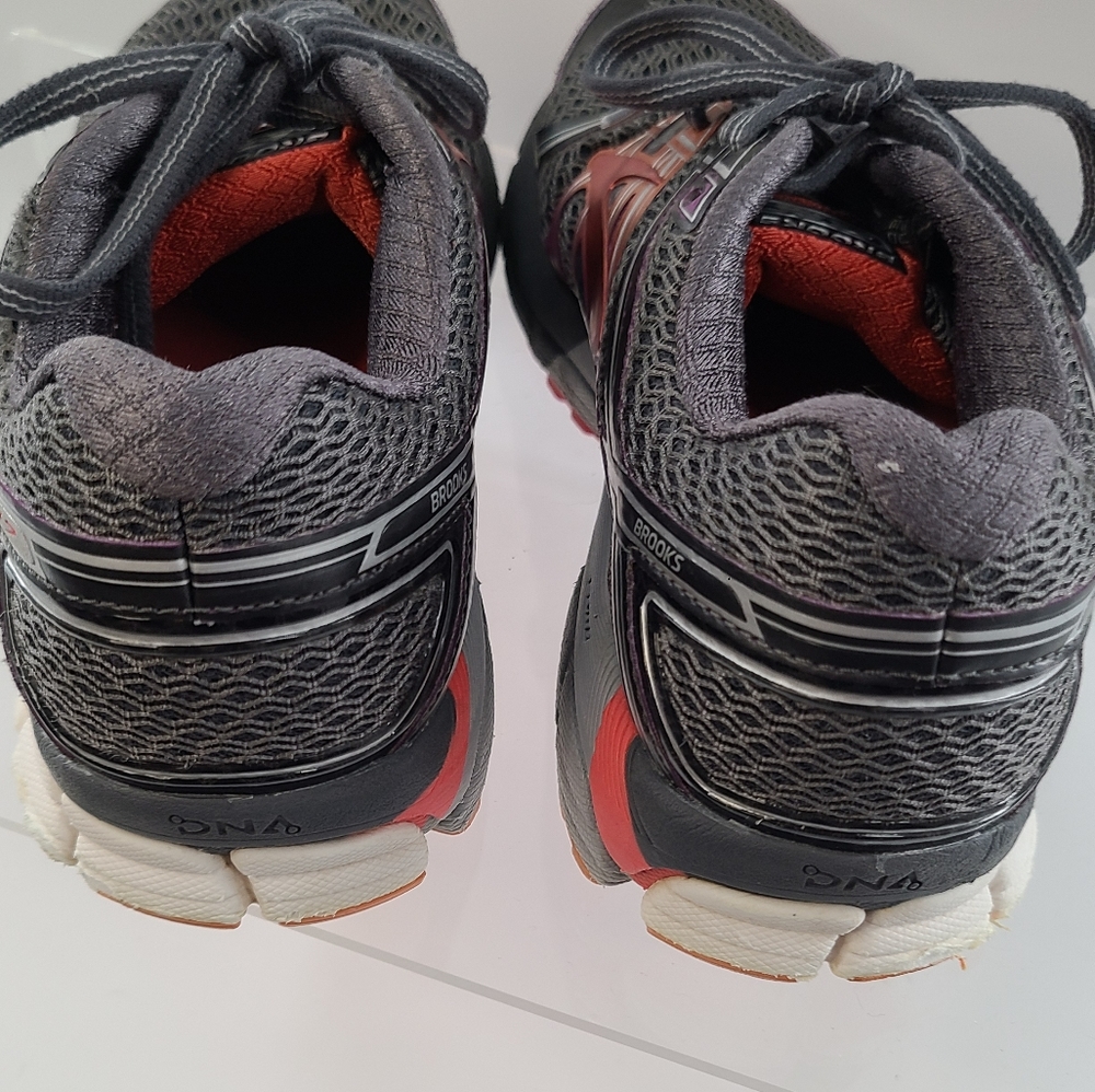 Brooks Womens‎ GTS 17 1202311D044 Gray Orange Running Shoes Lace Up Size 9 D - Picture 2 of 9